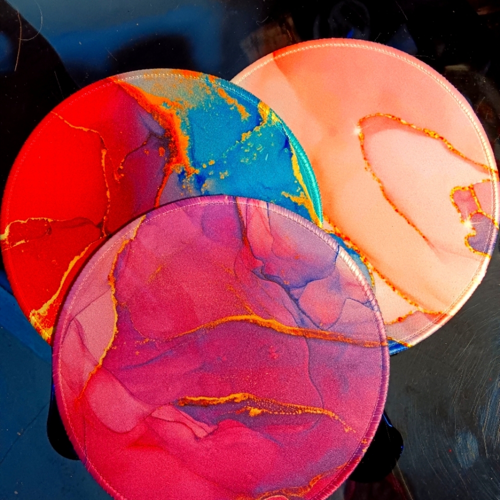 Beautiful marble effect round mouse pads
